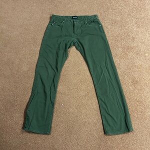 Diamond Supply Co. Chinos